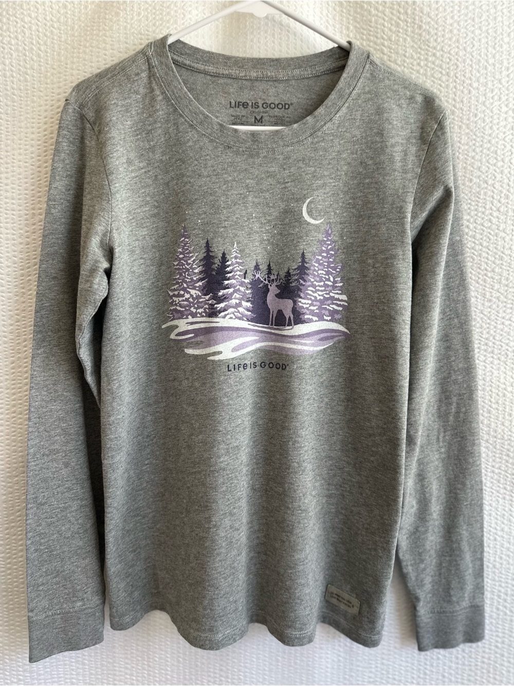 Life Is Good Crusher Tee Deer Winter Forest Graphic Gray Long Sleeve Tee Medium